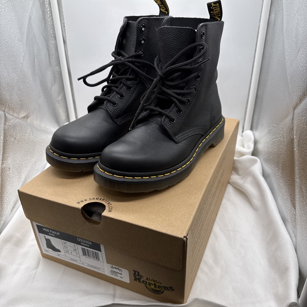 Dr. Marten's Black 1460 Pascal Virginia Soft Leather Boots Women's Size 7 NWB